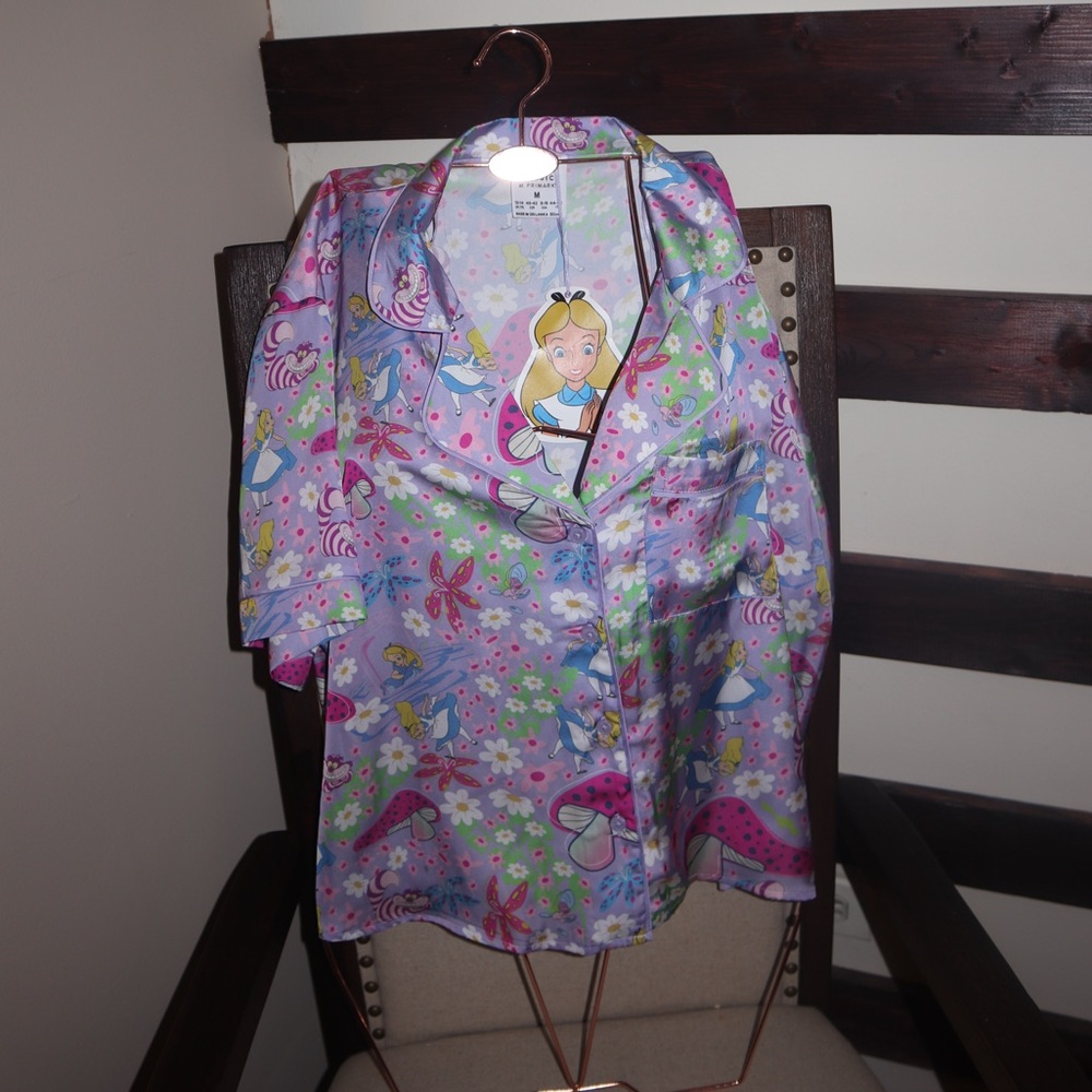 Disney Classics Alice in Wonderland Pajama Top